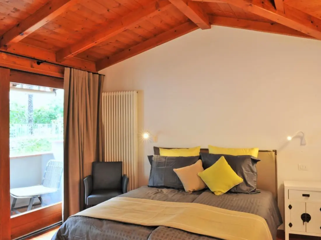 Résidence Große Wohnung in Limone Sul Garda mit Terrasse und Garten und Nah am Strand