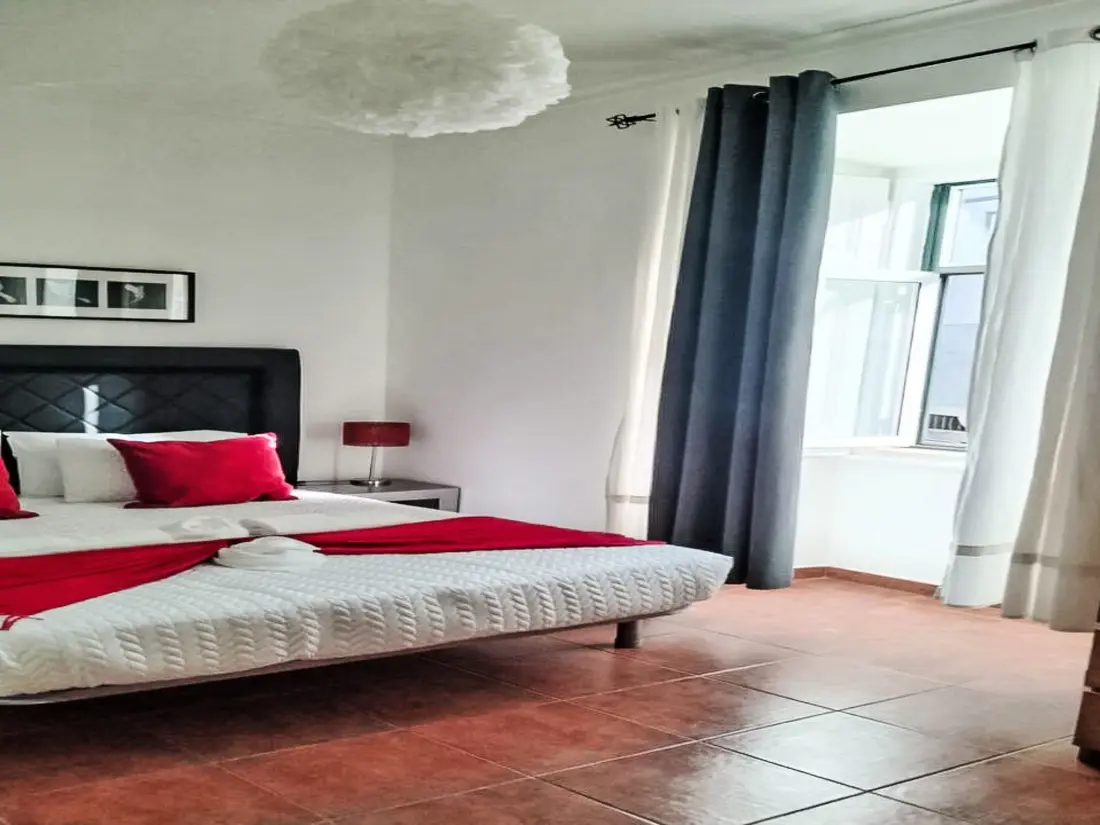 Résidence Apartment near Feira da Ladra & Alfama