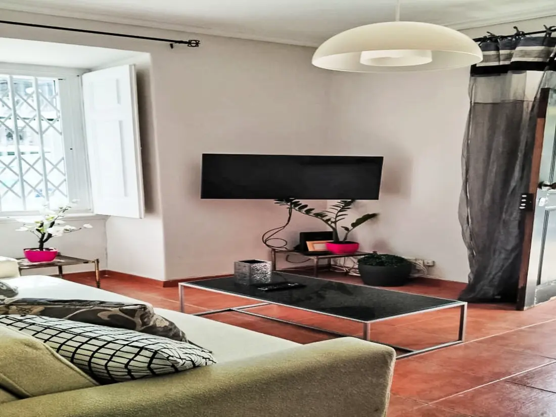 Résidence Apartment near Feira da Ladra & Alfama