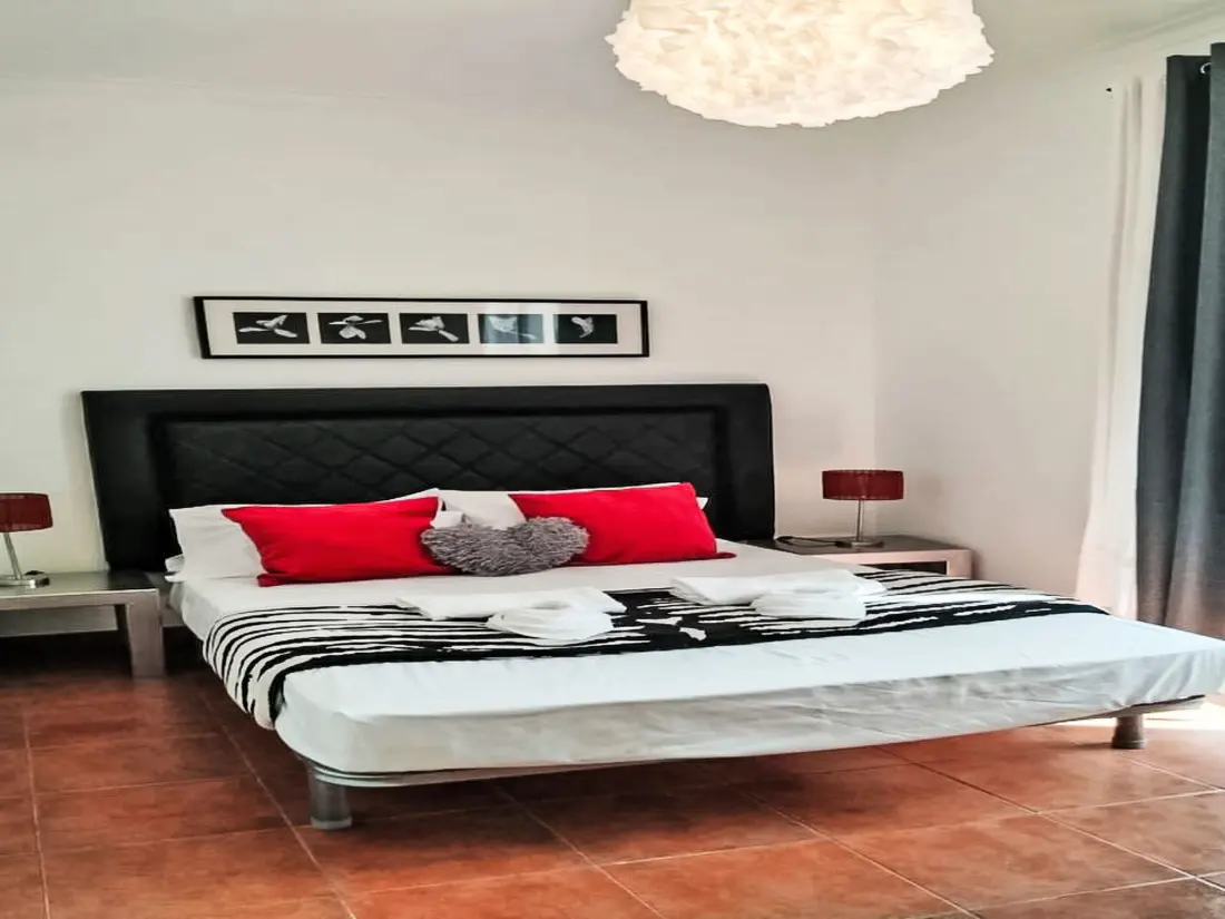 Résidence Apartment near Feira da Ladra & Alfama