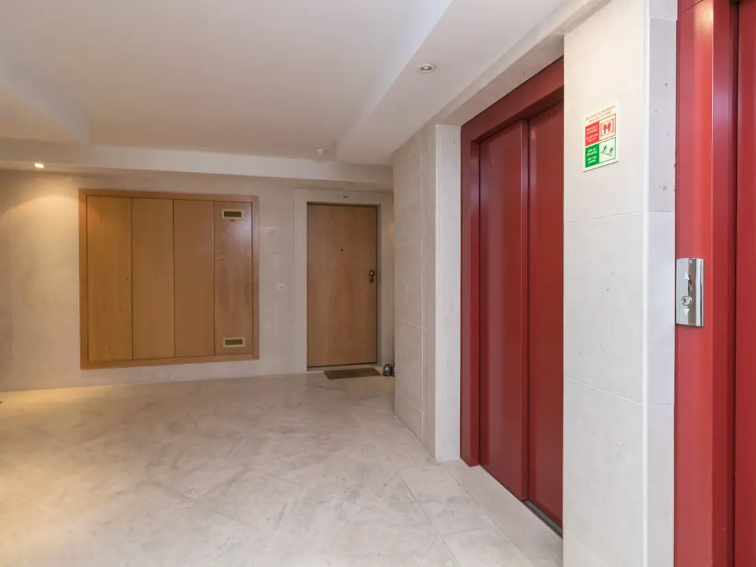 Résidence The Metropolitan- Premium-Wohnung mit Balkon, Parkplatz