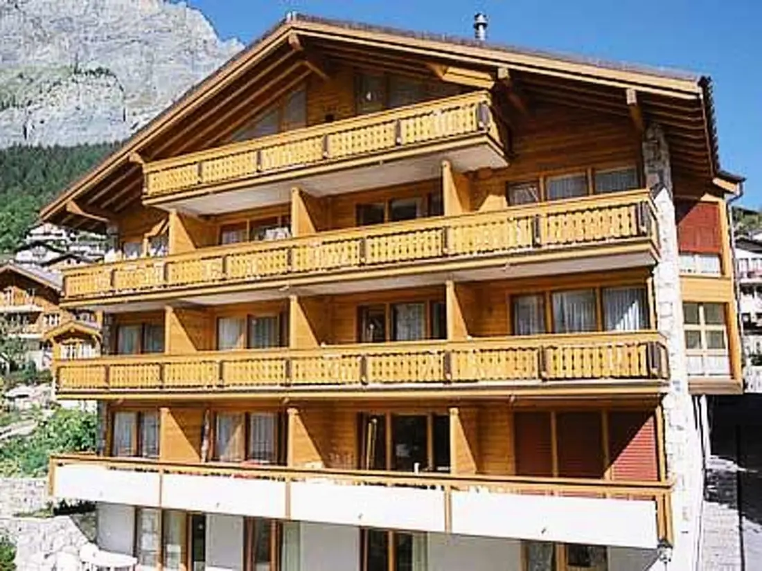 Résidence Adlerhorst Leukerbad # 4-bed apartment, Dusche, WC