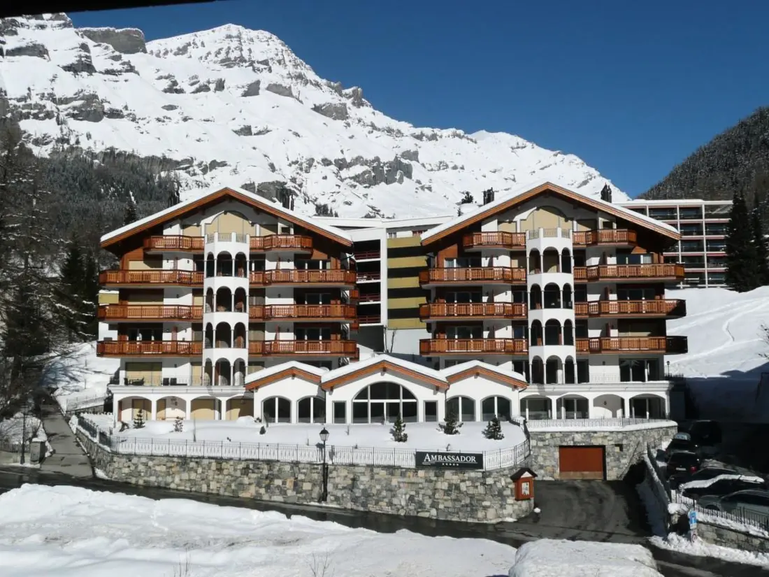 Résidence Ambassador B13 # 4-bed apartment, Dusche und Bad, WC