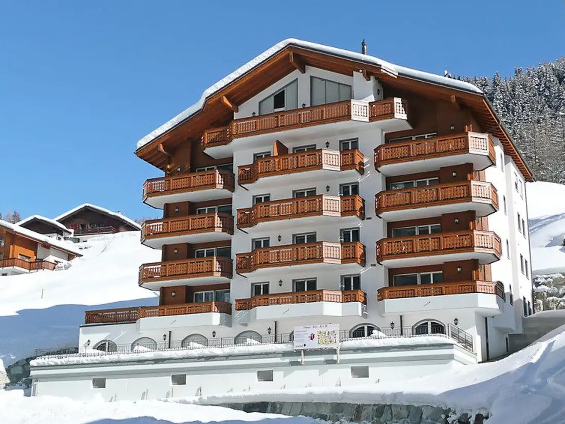 Résidence Residenz Iris Leukerbad # 4-bed apartment, Dusche und Bad, WC