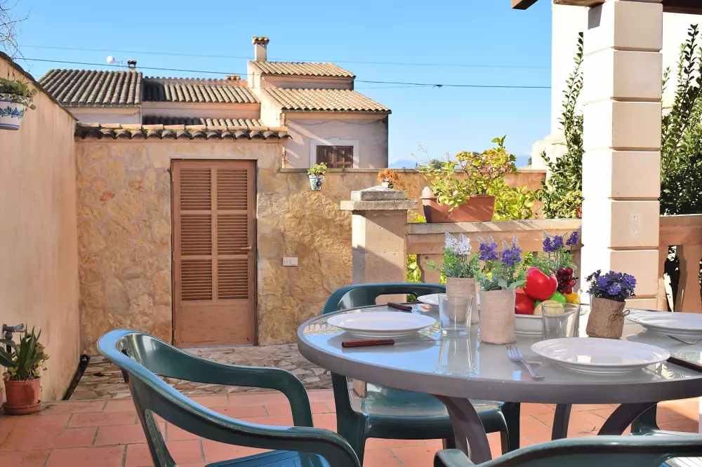 à Maria de la Salut