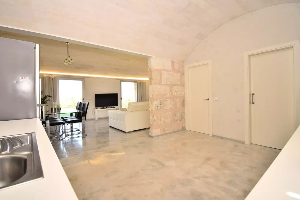 à Maria de la Salut