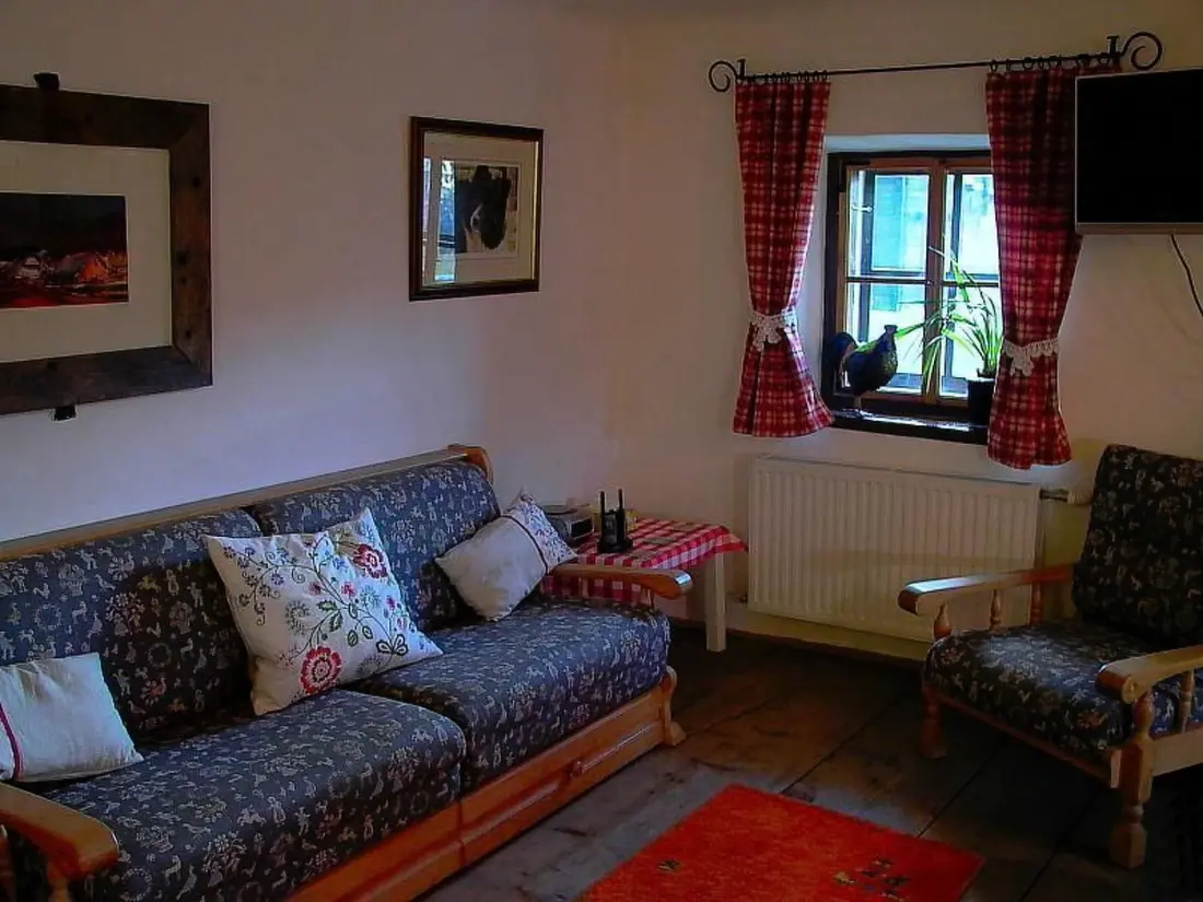 Résidence Große Wohnung im ersten Stock, mit großem Garten