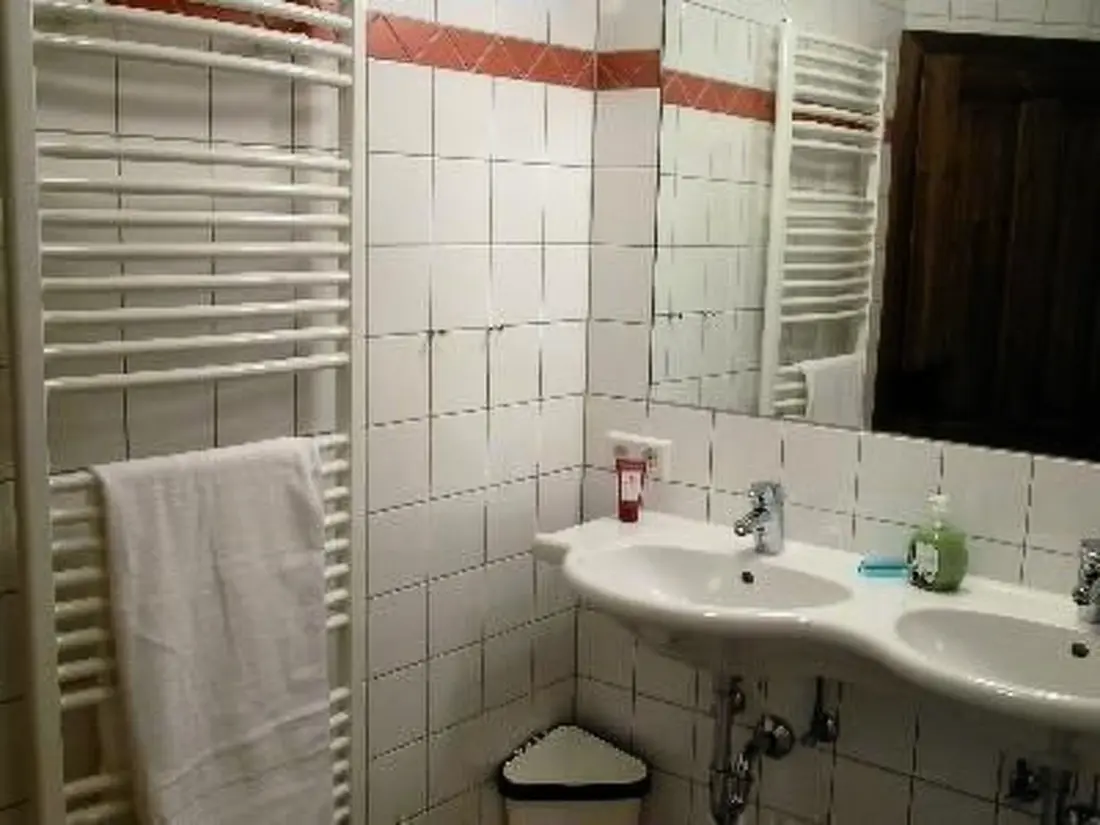 Résidence Große Wohnung im ersten Stock, mit großem Garten