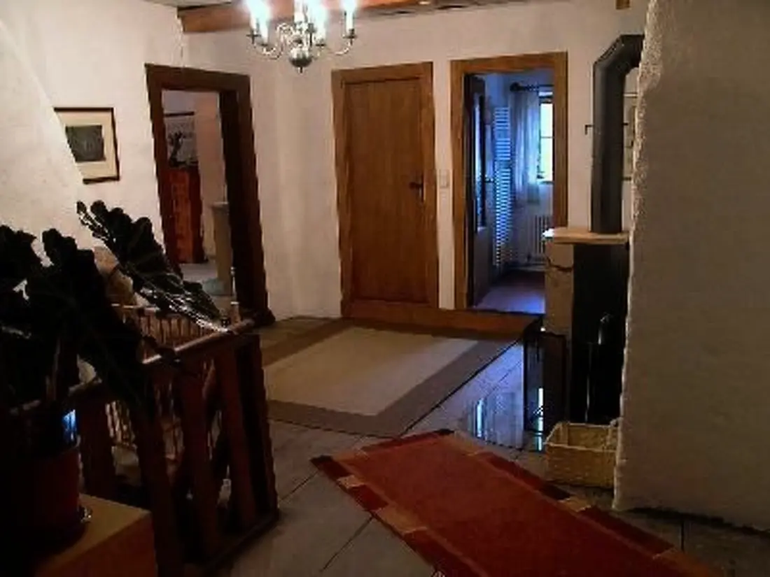 Résidence Große Wohnung im ersten Stock, mit großem Garten
