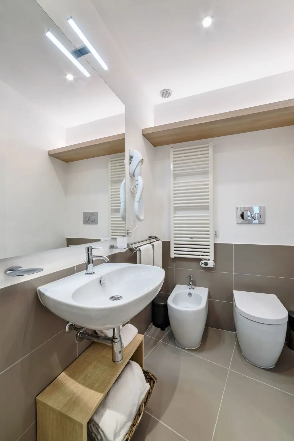 Résidence Großes Appartement in Ragusa mit Kleinem Balkon