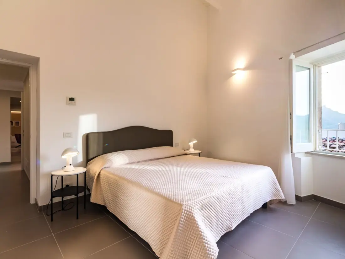 Résidence Großes Appartement in Ragusa mit Kleinem Balkon