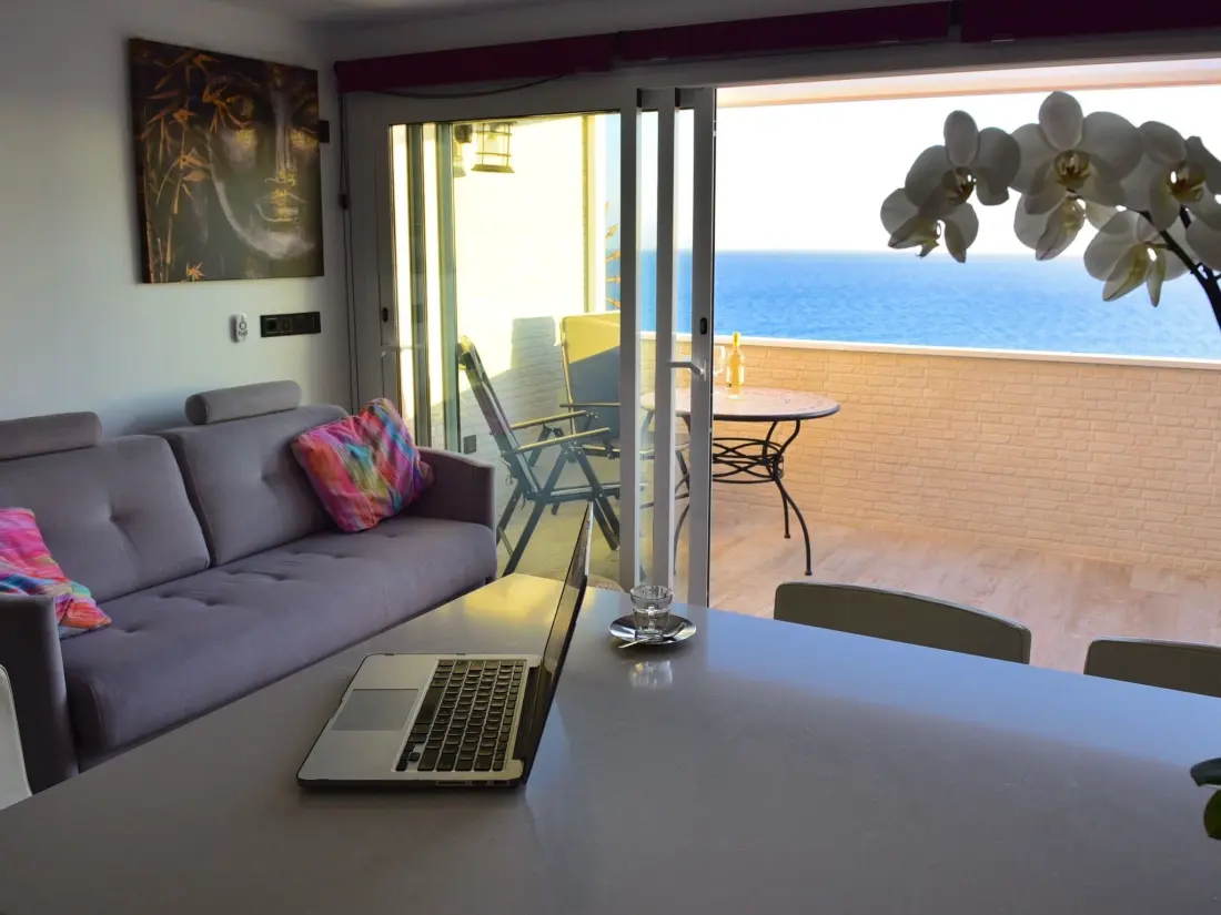 Résidence Traumwohnung mit Meerblick und Gemeinschaftspool