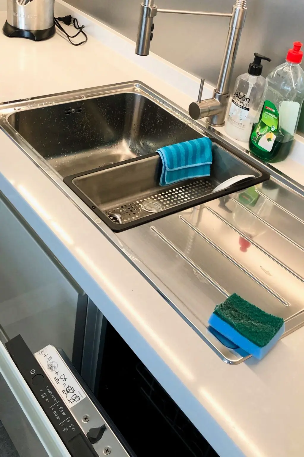 Résidence Traumwohnung mit Meerblick und Gemeinschaftspool