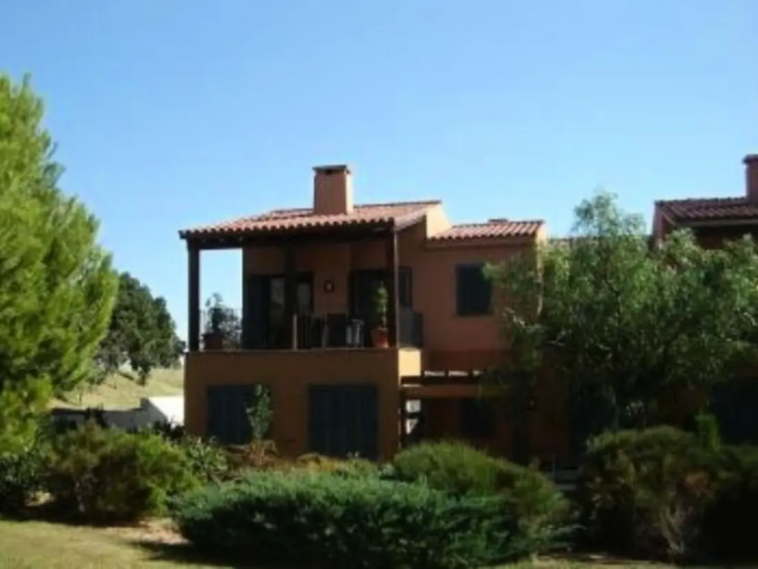 Résidence Haus in Bonmont mit Schwimmbad und Port Aventura