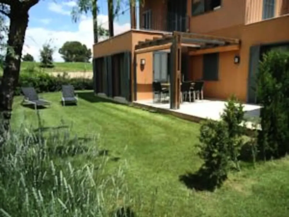 Résidence Haus in Bonmont mit Schwimmbad und Port Aventura