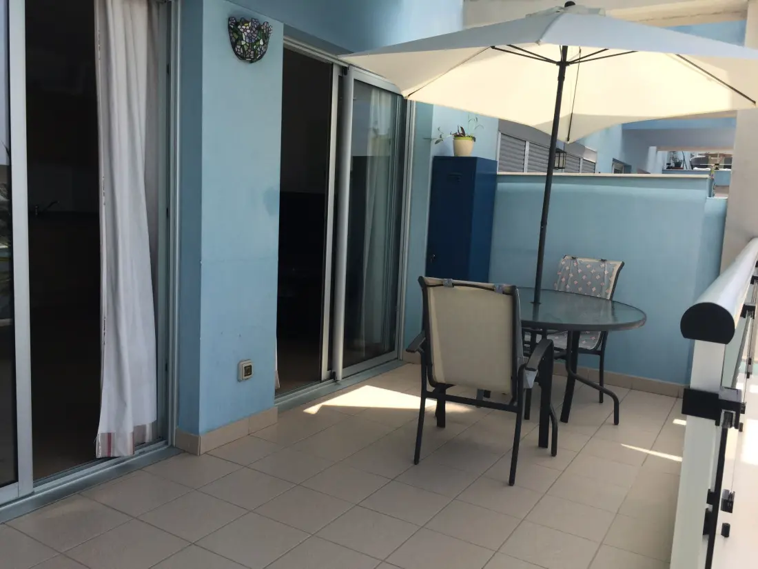 Résidence Beach blue Ferienwohnung, Klimaanlage, WLAN, Terrasse