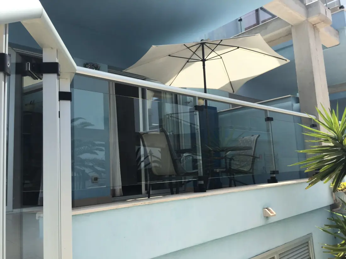 Résidence Beach blue Ferienwohnung, Klimaanlage, WLAN, Terrasse