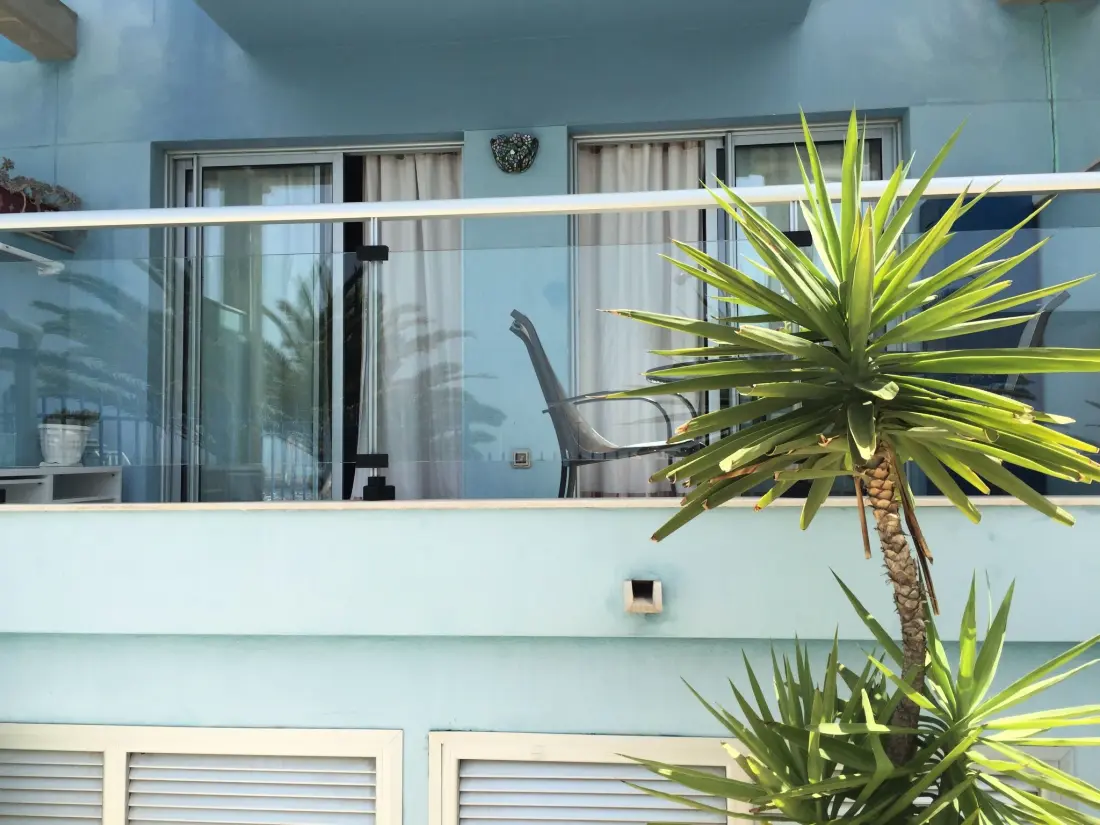 Résidence Beach blue Ferienwohnung, Klimaanlage, WLAN, Terrasse