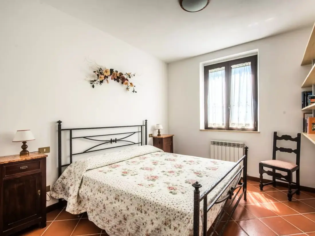 Résidence Wohnung mit Garten und oberirdischem Pool