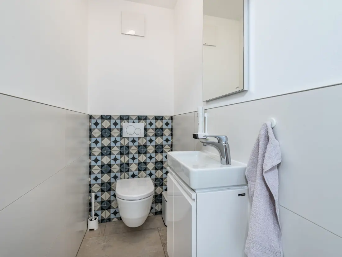 Résidence Top 5 Alpe maritima Seeblick+Bergkulisse