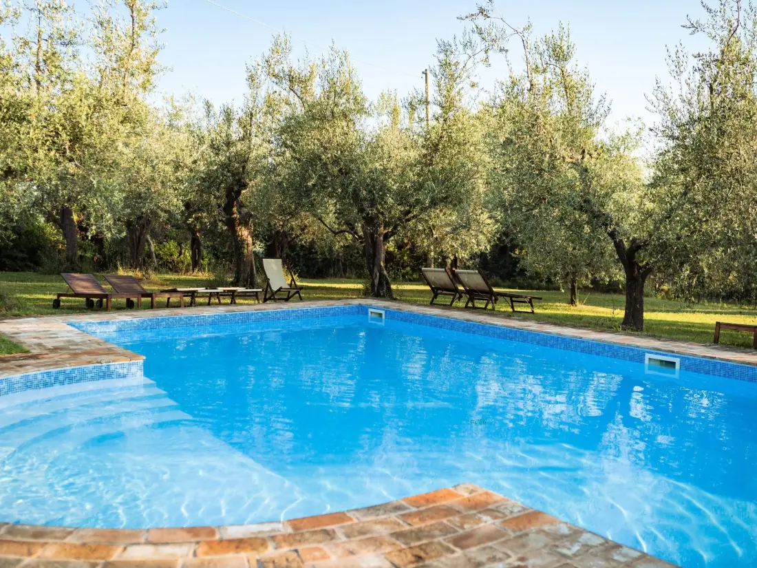 Résidence Mit Garten und Schwimmbad in den Hügeln der Mark