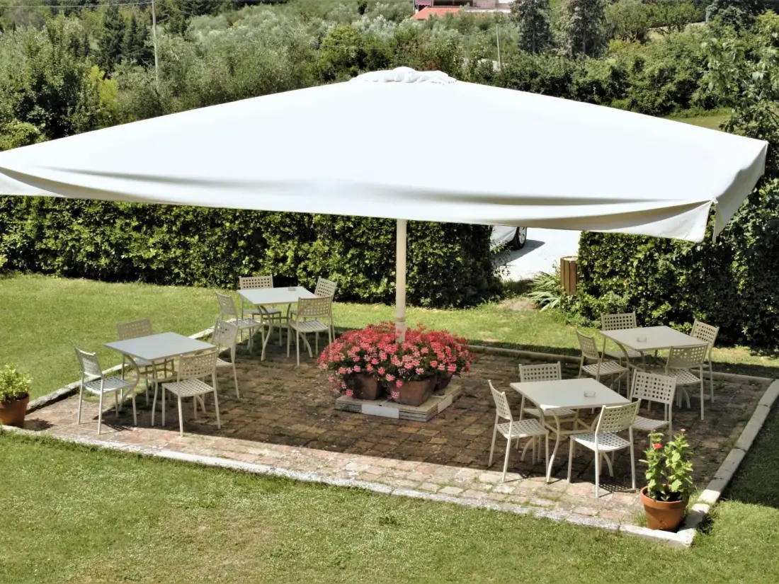 Résidence Mit Garten und Schwimmbad in den Hügeln der Mark