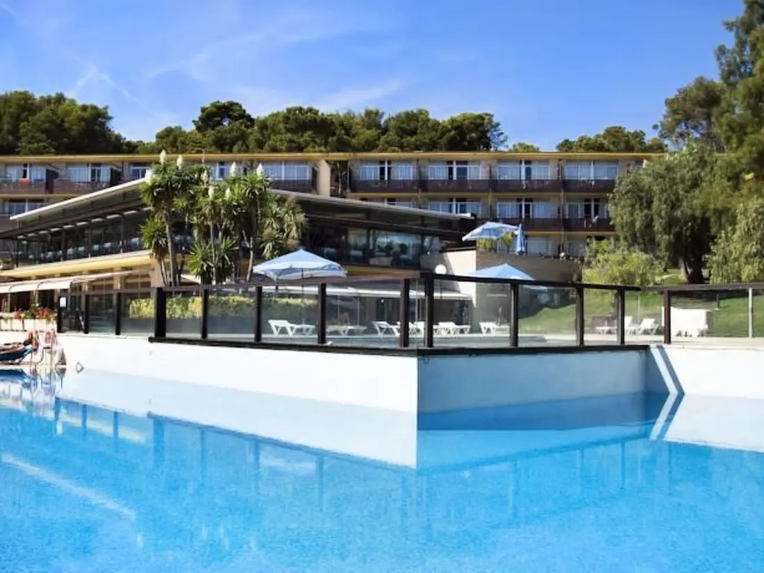 Résidence "Standard" mit Schwimmbad