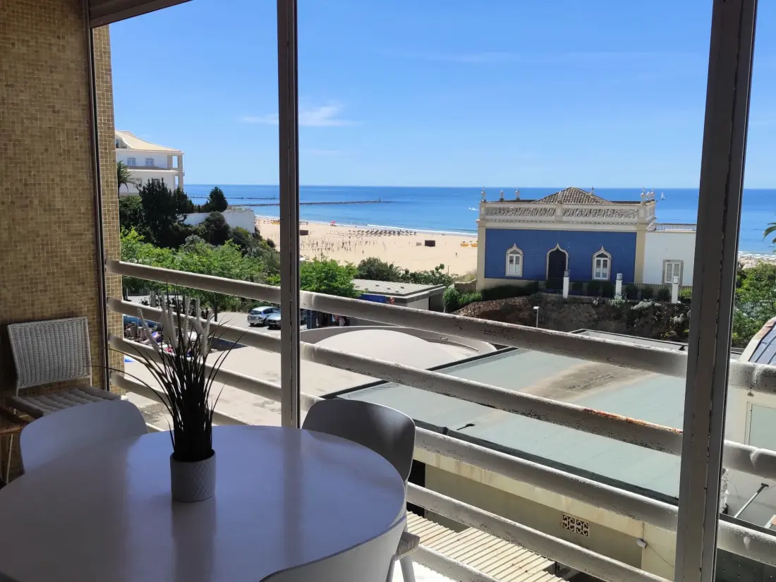 Résidence "Peixes" mit Blick auf das Wasser