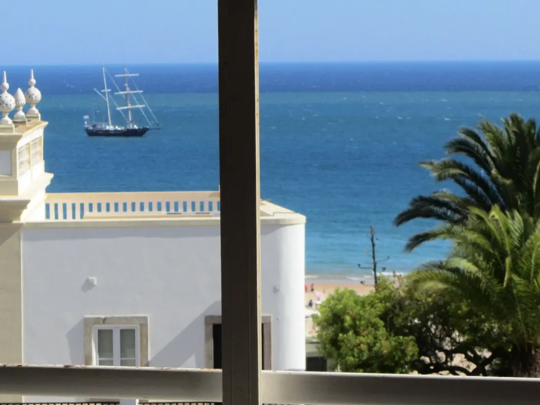 Résidence "Peixes" mit Blick auf das Wasser