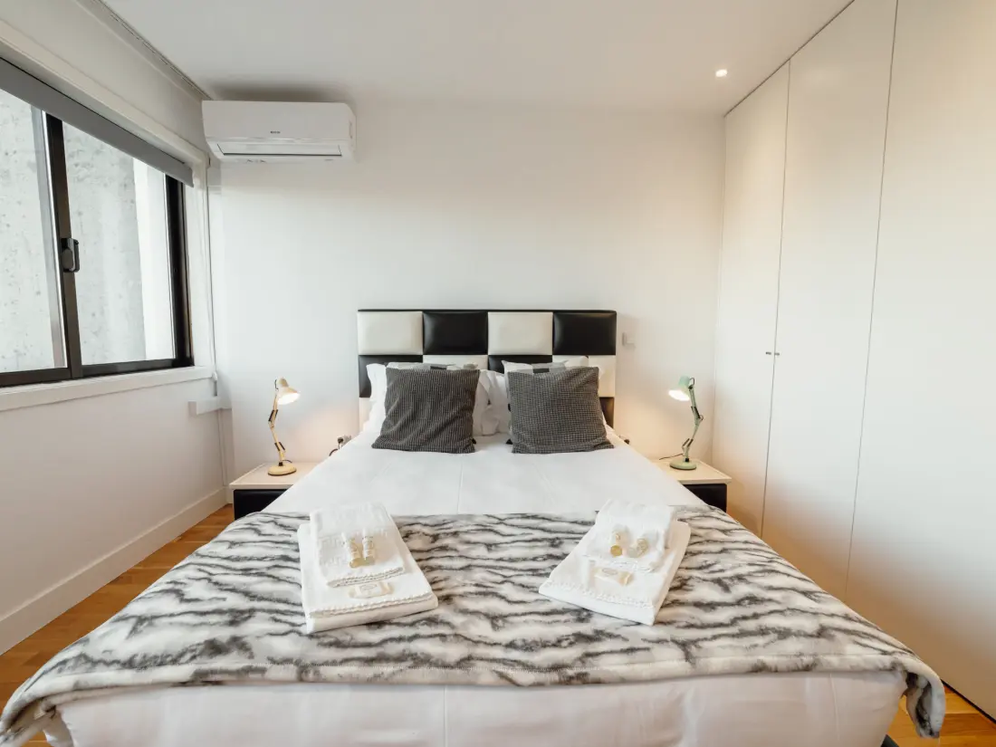 Résidence DOWNTOWN STYLISH APARTMENT & GARAGE by VACATIONY