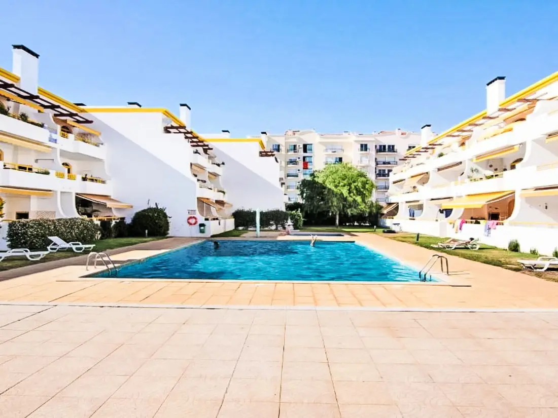 Résidence Apartment with Pool View