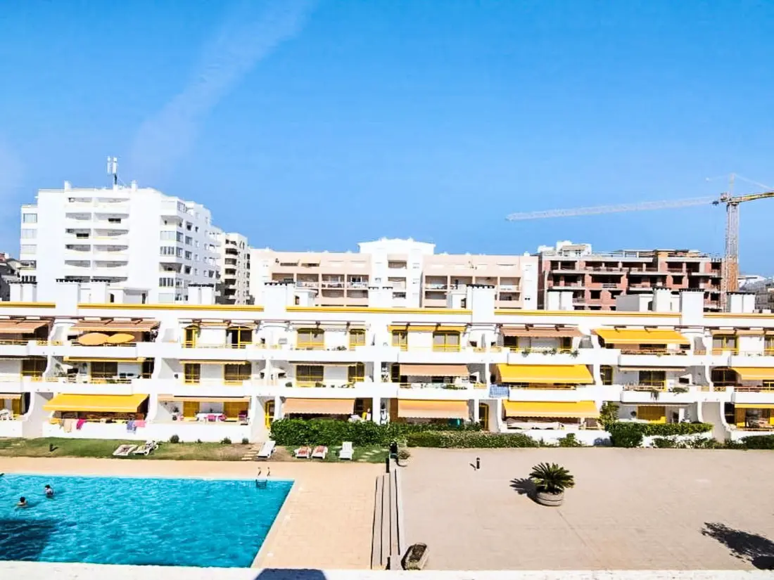 Résidence Apartment with Pool View