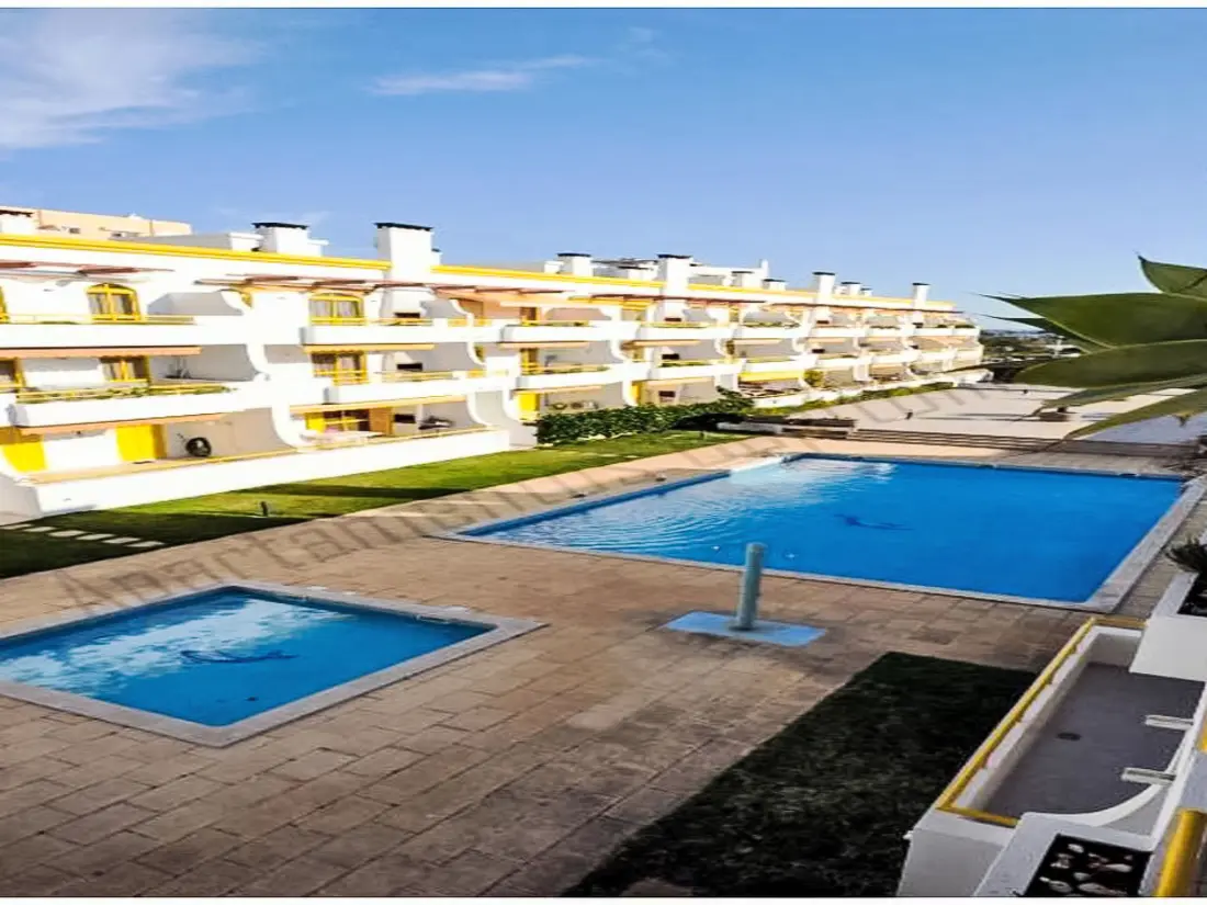 Résidence Apartment with Pool View