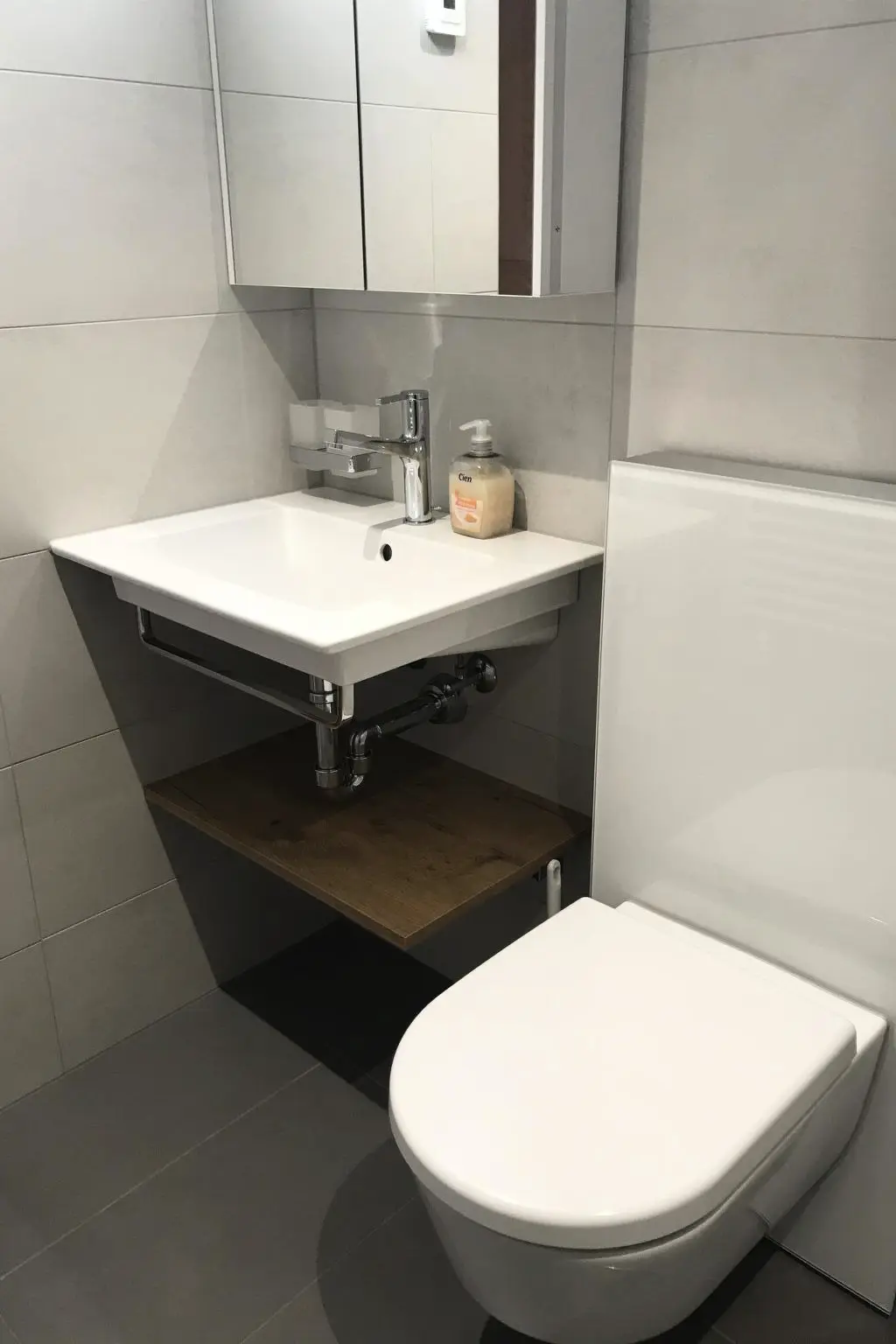 Résidence Almenrausch 1. OG Süd-Ost Appartement/Fewo, Bad, WC