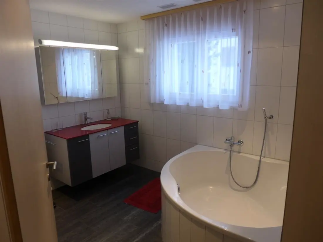 Résidence Amici 1. OG West Appartement/Fewo, Dusche und Bad, WC