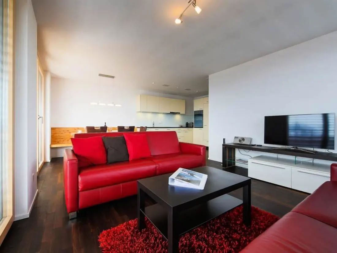Résidence Apartmenthaus Riederhoru A 1. OG Ost Appartement/Fewo, Dusche und Bad, WC, 2 Sch