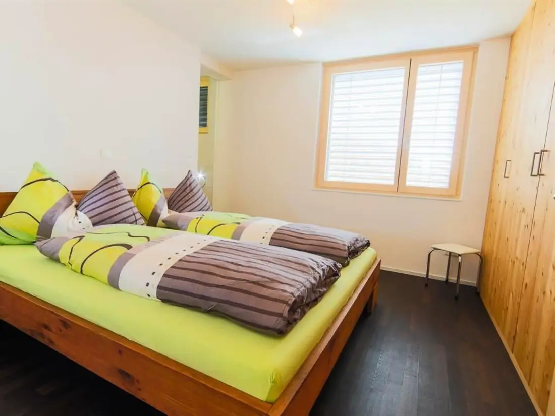 Résidence Apartmenthaus Riederhoru A 1. OG Ost Appartement/Fewo, Dusche und Bad, WC, 2 Sch