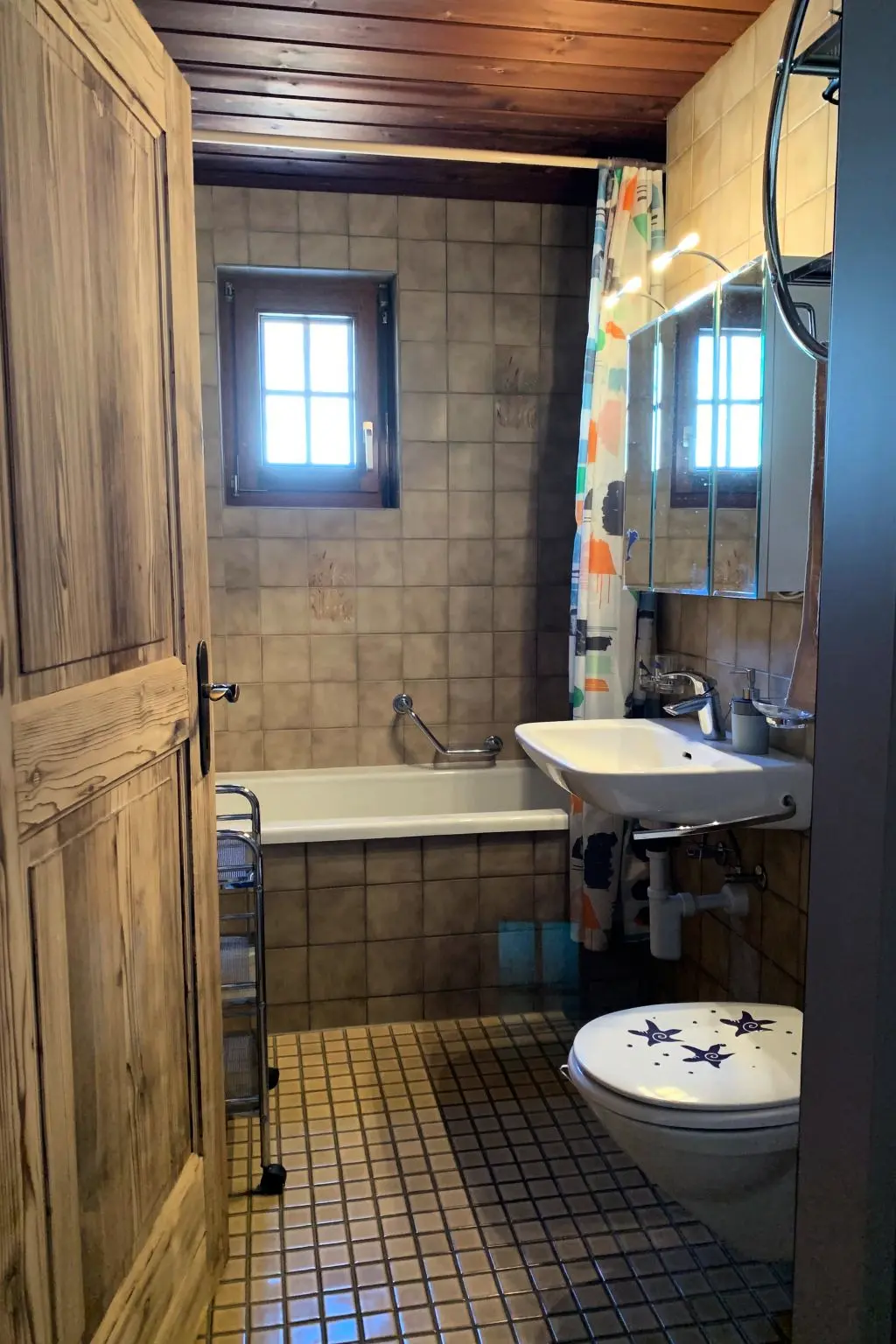Résidence Sportina 11 1. OG Süd-Ost Appartement/Fewo, Dusche und Bad, WC