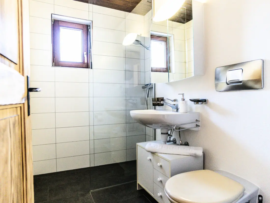 Résidence Sportina 21 2. OG Süd-Ost Appartement/Fewo, Bad, WC