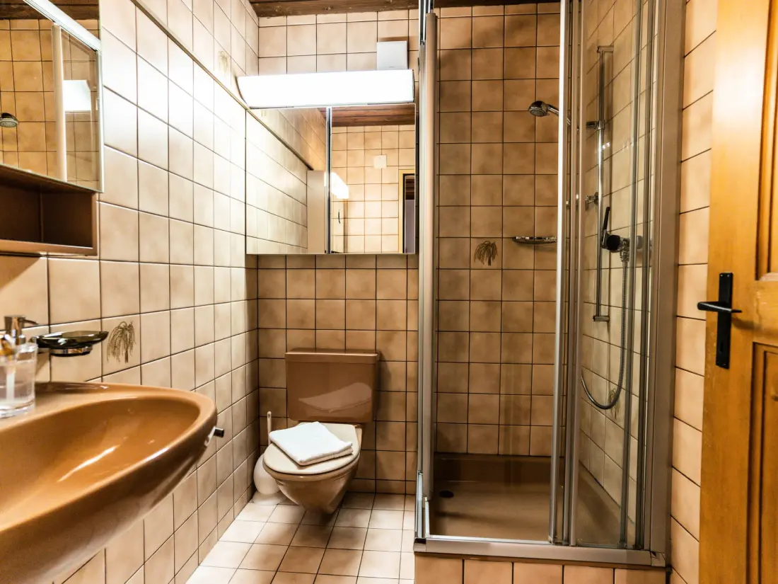 Résidence Sportina 42 DG Süd-West Appartement/Fewo 5 1/2 Zimmerwohnung, 9-Betten (DG)