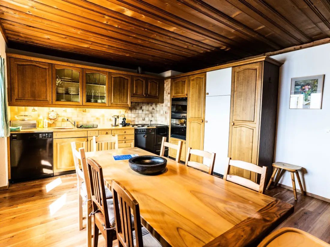 Résidence Sportina 42 DG Süd-West Appartement/Fewo 5 1/2 Zimmerwohnung, 9-Betten (DG)