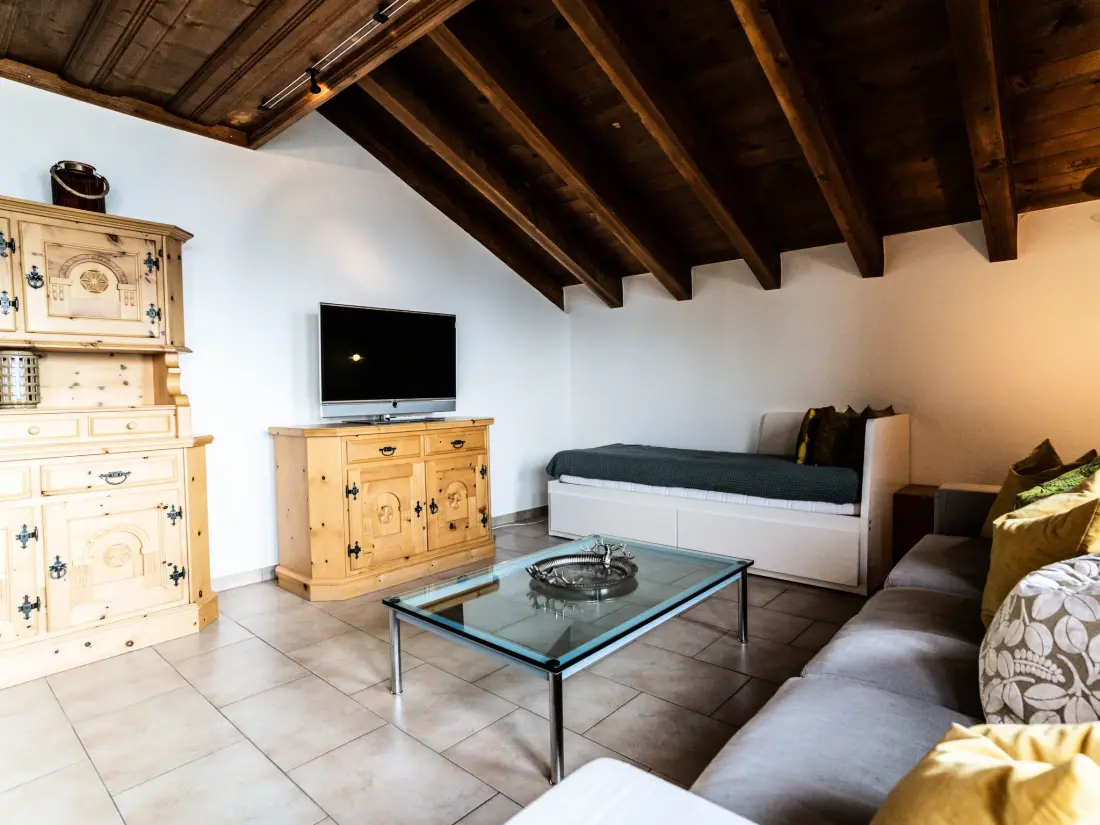 Résidence Sportina 42 DG Süd-West Appartement/Fewo 5 1/2 Zimmerwohnung, 9-Betten (DG)