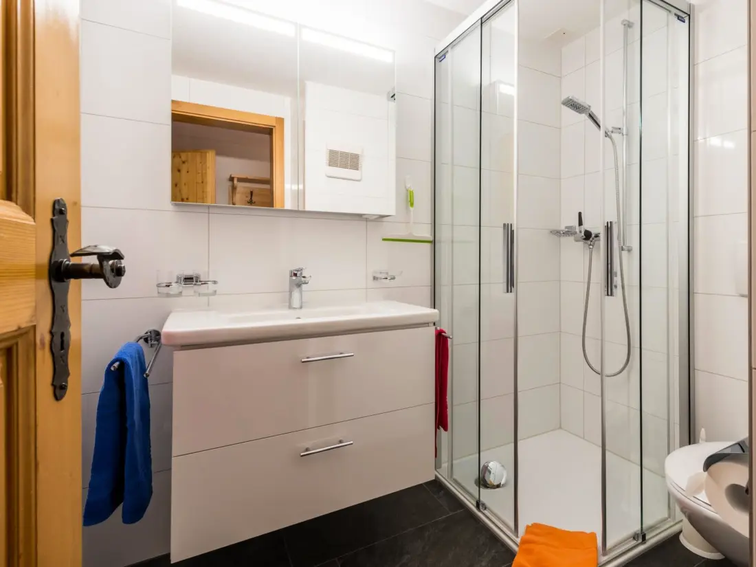 Résidence Südlenz 33 3. OG Süd-West Appartement/Fewo, Dusche, WC