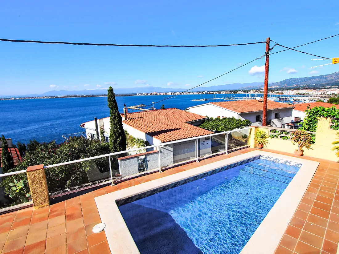 Maison de Vacances Roses