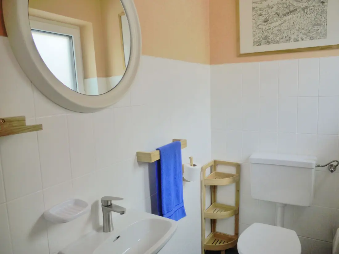 Résidence Wohl eingerichtete Wohnung mit eigenem Balkon