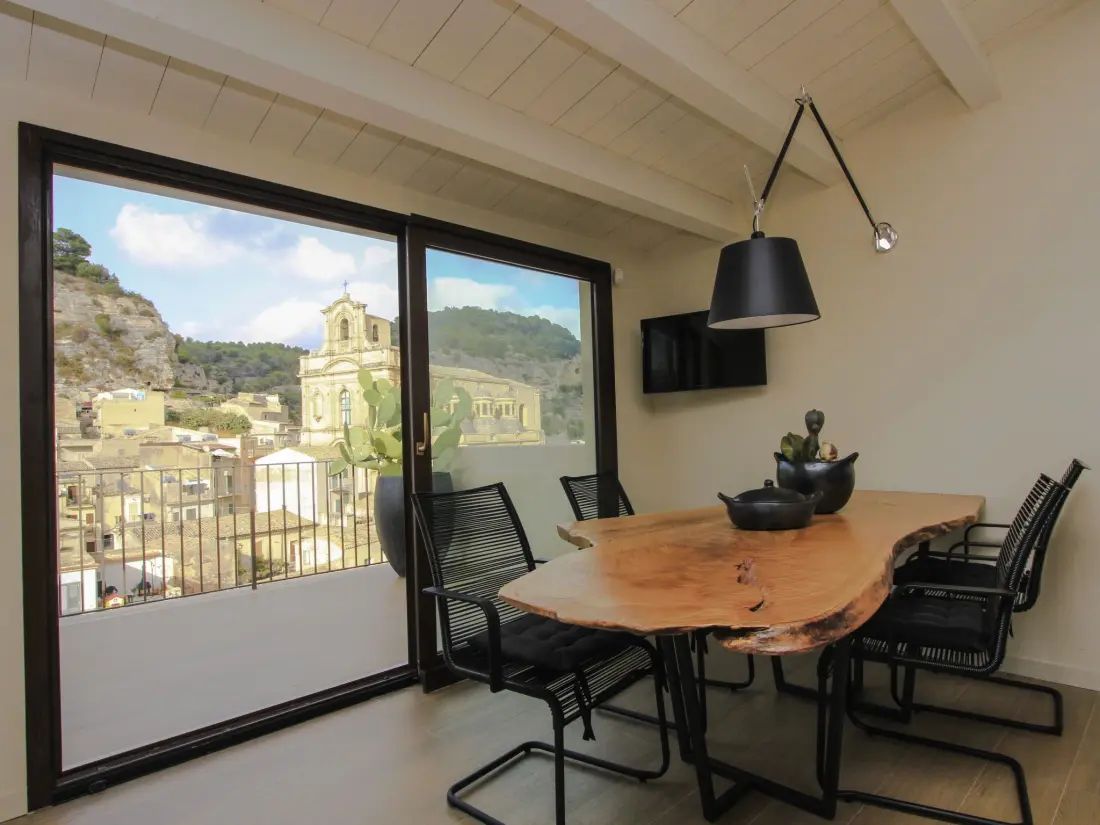 Résidence Nettes Appartement in Scicli mit Möblierter Terrasse