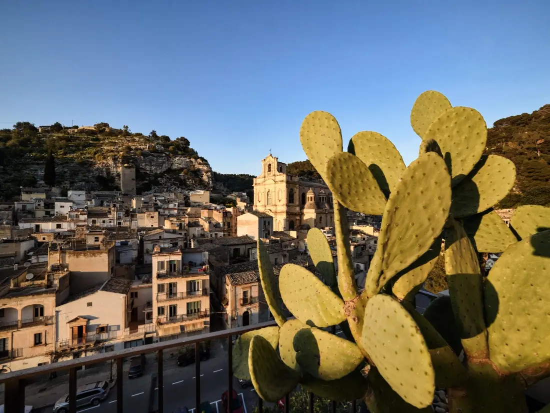 Résidence Nettes Appartement in Scicli mit Möblierter Terrasse