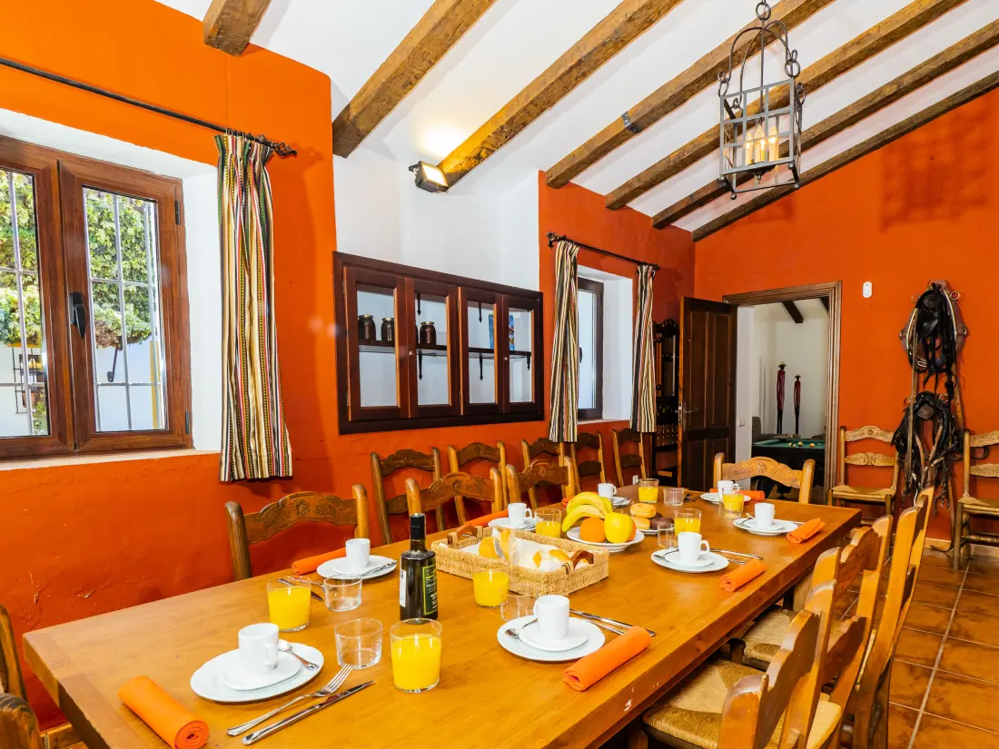 Maison à Setenil de las bodegas