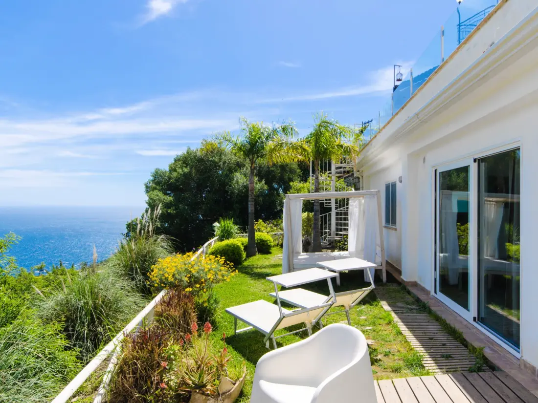 Résidence Wohnung mit Meerblick, Balkon und Pool
