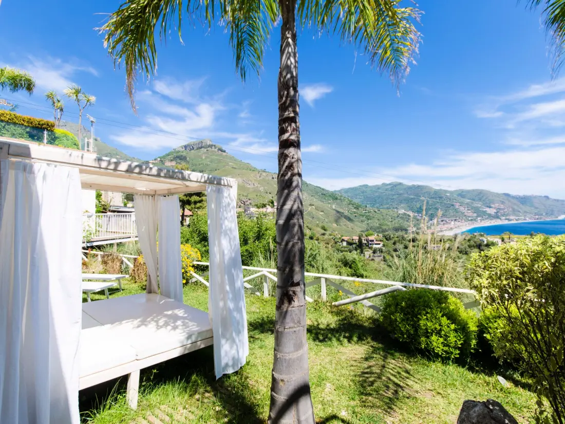 Résidence Wohnung mit Meerblick, Balkon und Pool